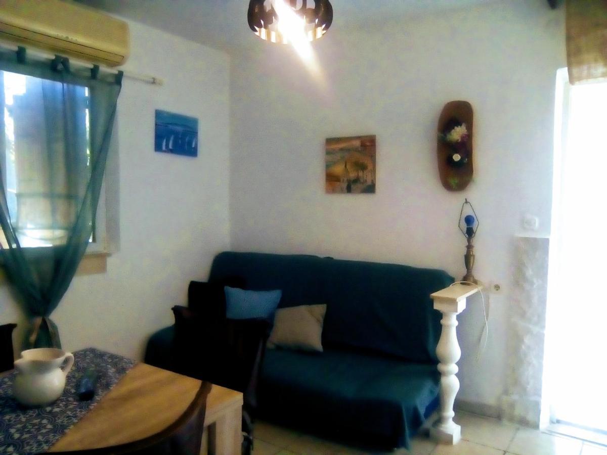 Apartment Ma'Re Supetar Eksteriør billede