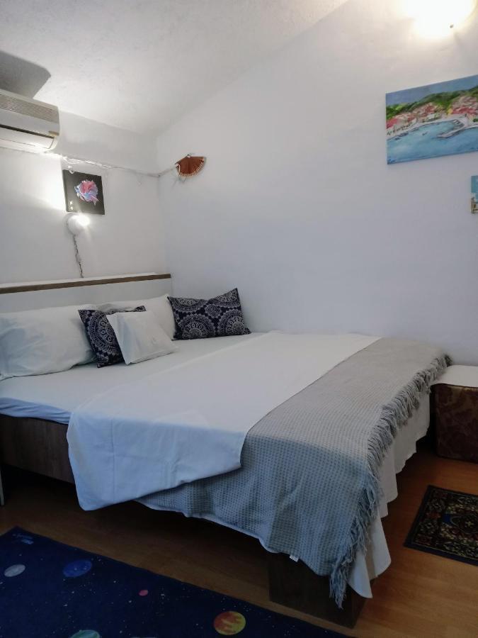Apartment Ma'Re Supetar Eksteriør billede
