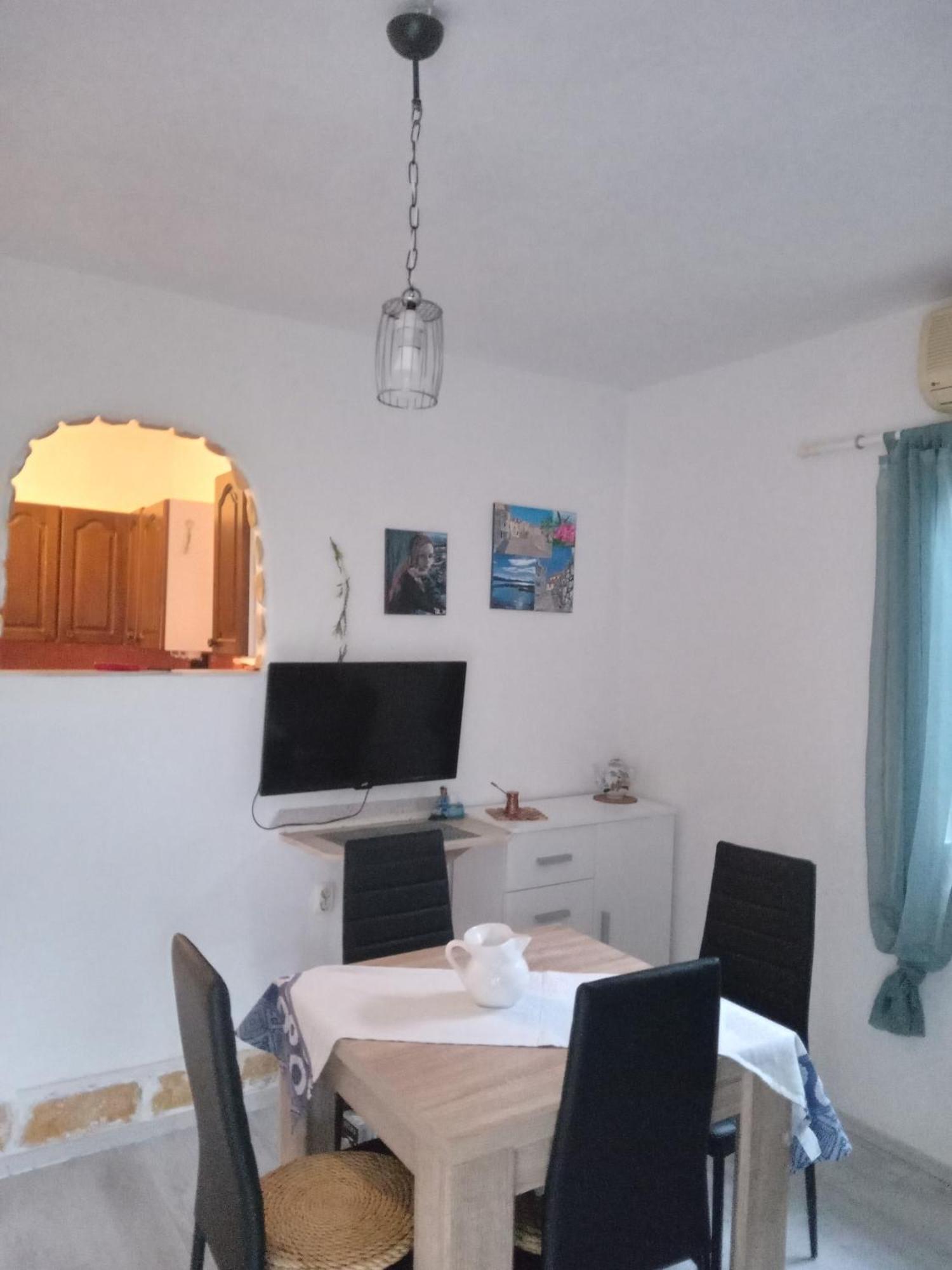 Apartment Ma'Re Supetar Eksteriør billede